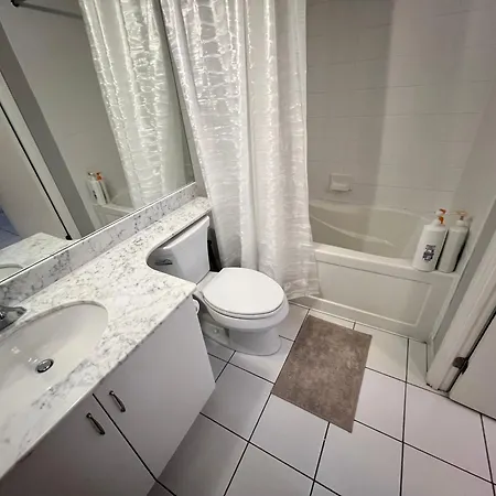 Downtown Toronto Cozy Suite Exterior photo